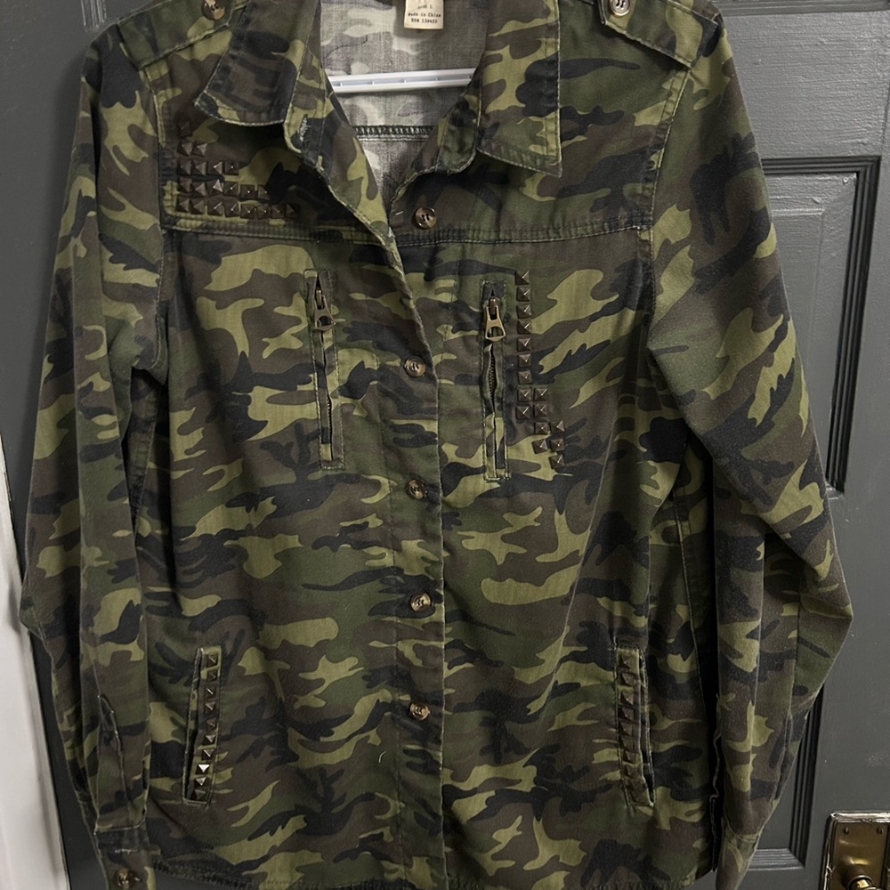Green Camouflage Utility Jacket